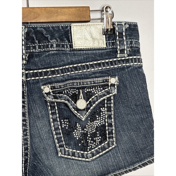 Maurices Premium Denim Shorts Womens 7/8 Bling Flap Pockets Dark Wash Stitching - Picture 8 of 10